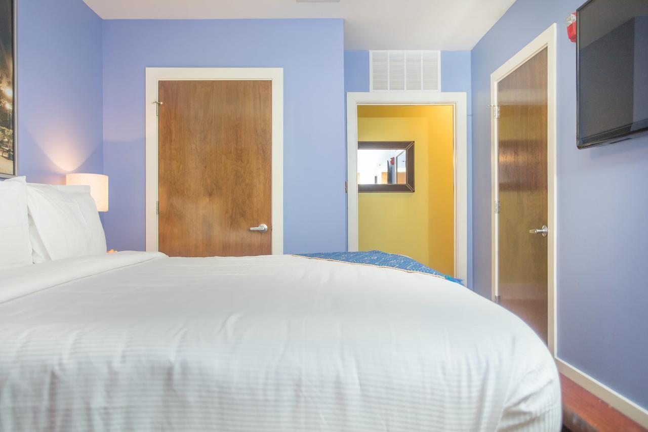 York Street Condo 202 - Two-Bedroom Savannah Bagian luar foto